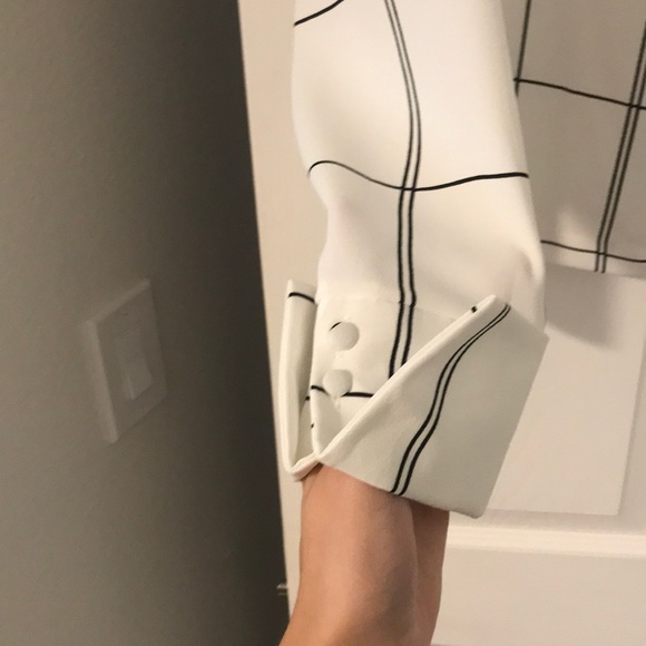 Checkered Blouse - Picture 2 of 5